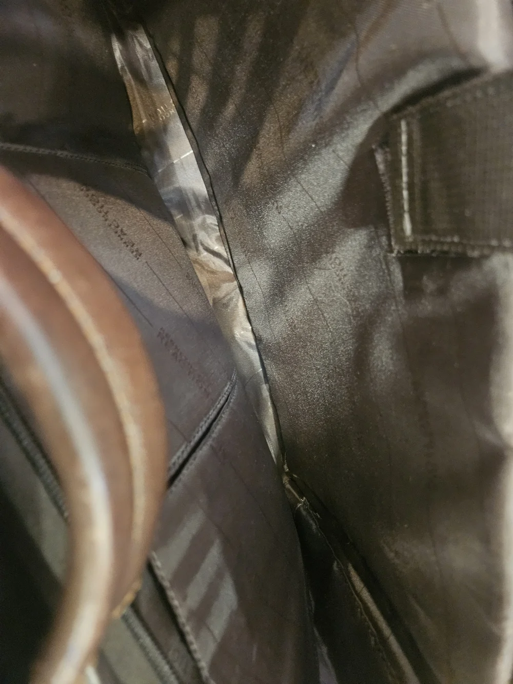 Kenneth Cole Reaction Brown Leather Messenger Briefcase